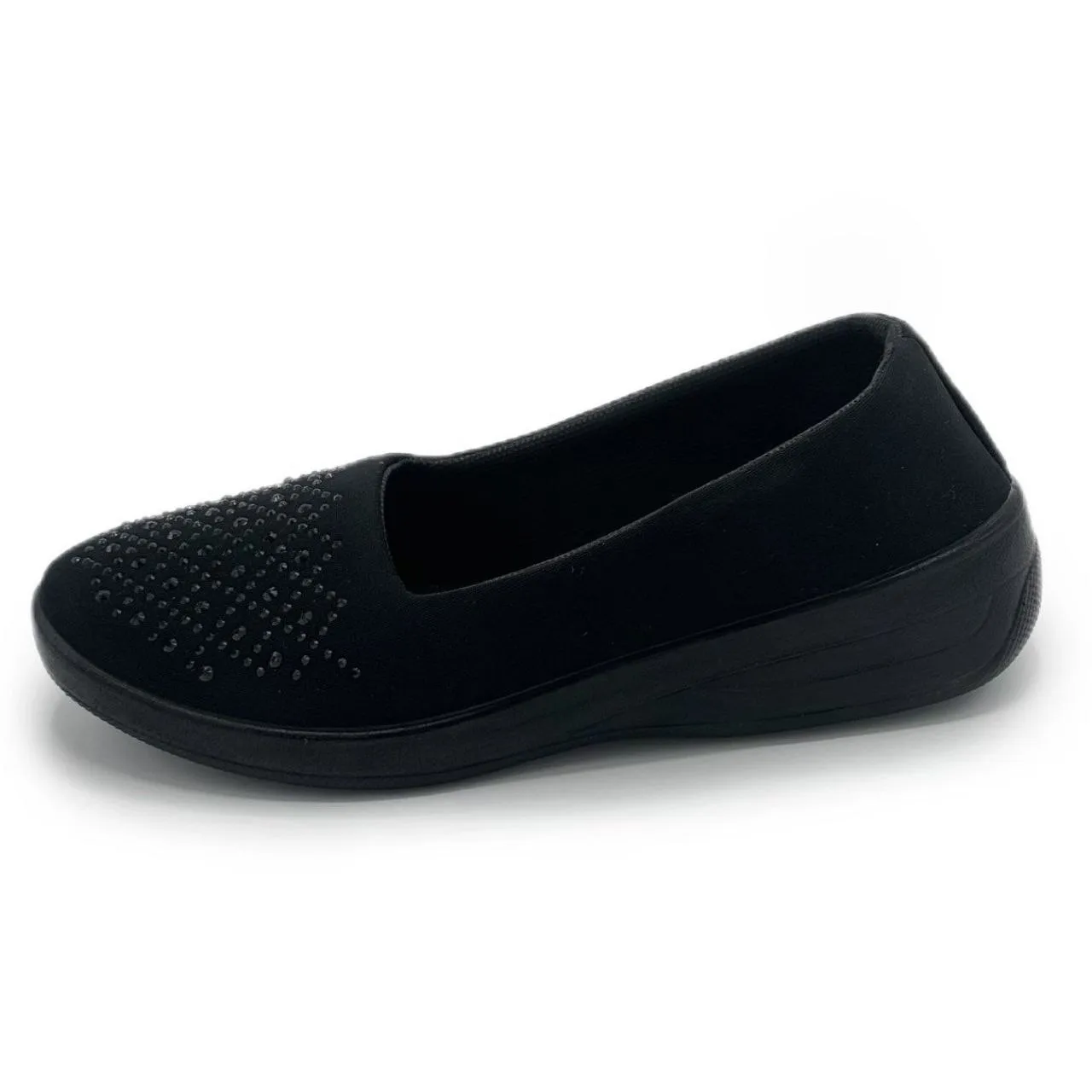 کفش زنانه راحتی مدل تینا برند چکاوک با رویه ماکروفایبر نگیندار و زیره PU سبک