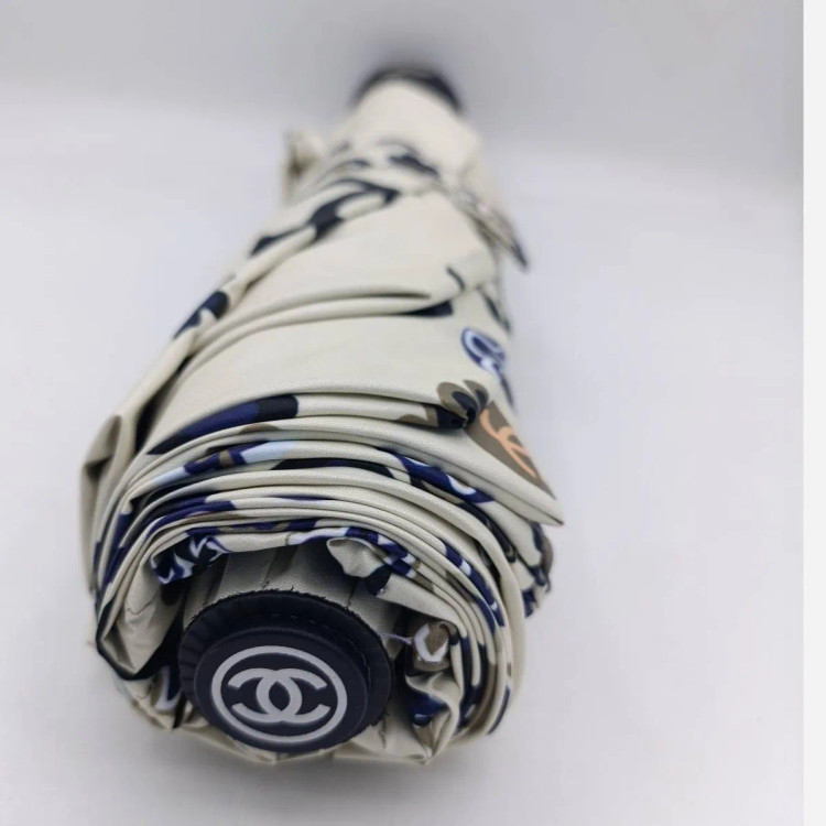 چتر اتوماتیک برند چنل CHANEL ضد باد با پارچه نانو و جعبه کادویی رنگ کرم نخودی