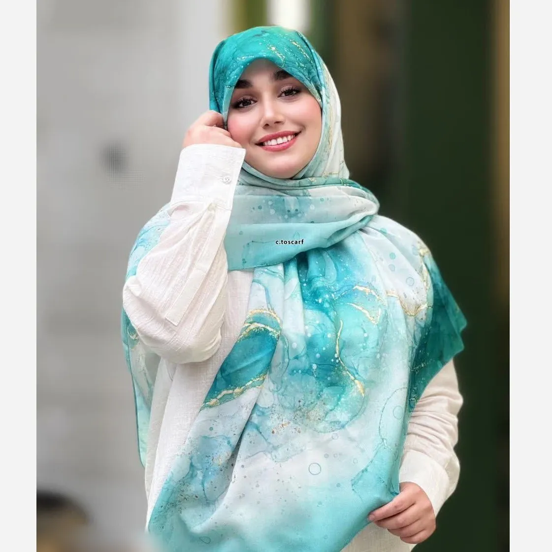 روسری نخی کاستوم طرح رزیتا قواره بزرگ سایز 140 فیروزه ای لیز نیست
