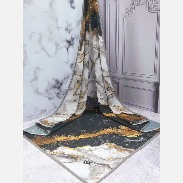 روسری نخی کاستوم سیتو طرح رزین 3 قواره 110 سفید سرخابی مشکی طلایی