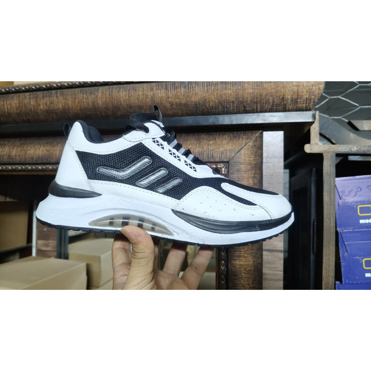 کفش اسپرت مردانه آدیداس سه خط مشکی سفید مناسب باشگاه پیاده روی مدرسه طبیعت گردی